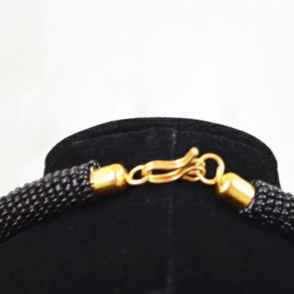 COPY - A GORGEOUS AFRICAN HAND BEADED NECKLACE. - Picture 3 of 4